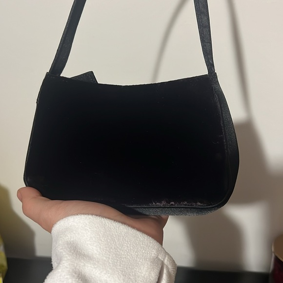 Mini Velvet Purse - Picture 2 of 4